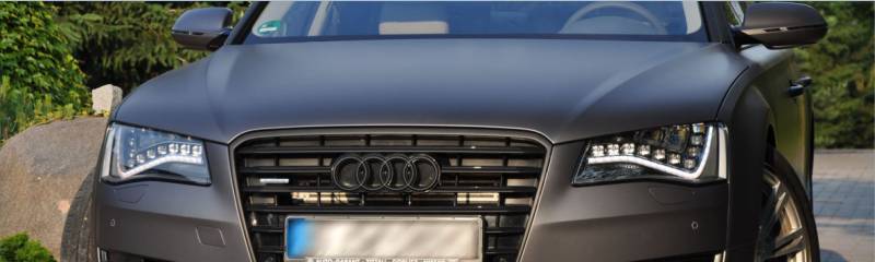 oklejanie samochodu Audi A8 foli ciemnoszary mat metalik z palety 3M