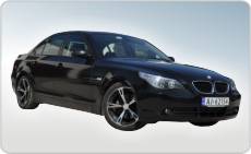 BMW 5, czarny poysk, jak zmieni kolor auta foli