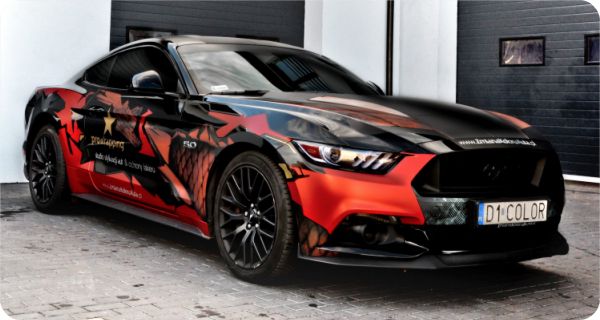 Zmiana koloru samochodu Ford Mustang GT w stylizacji freestyle CAR BODY WRAPPING - auto demonstracyjne PROWRAPPING 