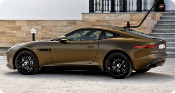 Zmiana koloru samochodu Jaguar F-Type w kolorze Matt Bond Gold z palety PWF CC-4027