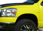 Oklejanie samochodów Dodge RAM żółty połysk