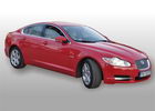 Oklejanie samochodów Jaguar XF czerwony połysk