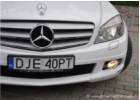 Oklejanie samochodów Mercedes C Kombi biały połysk - zmień kolor auta