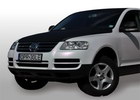 Oklejanie samochodów VW Touareg - biała perła variochrome + carbon 3M
