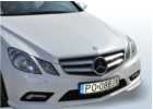 Oklejanie samochodów Mercedes E - folia Carbon Biały Perłowy